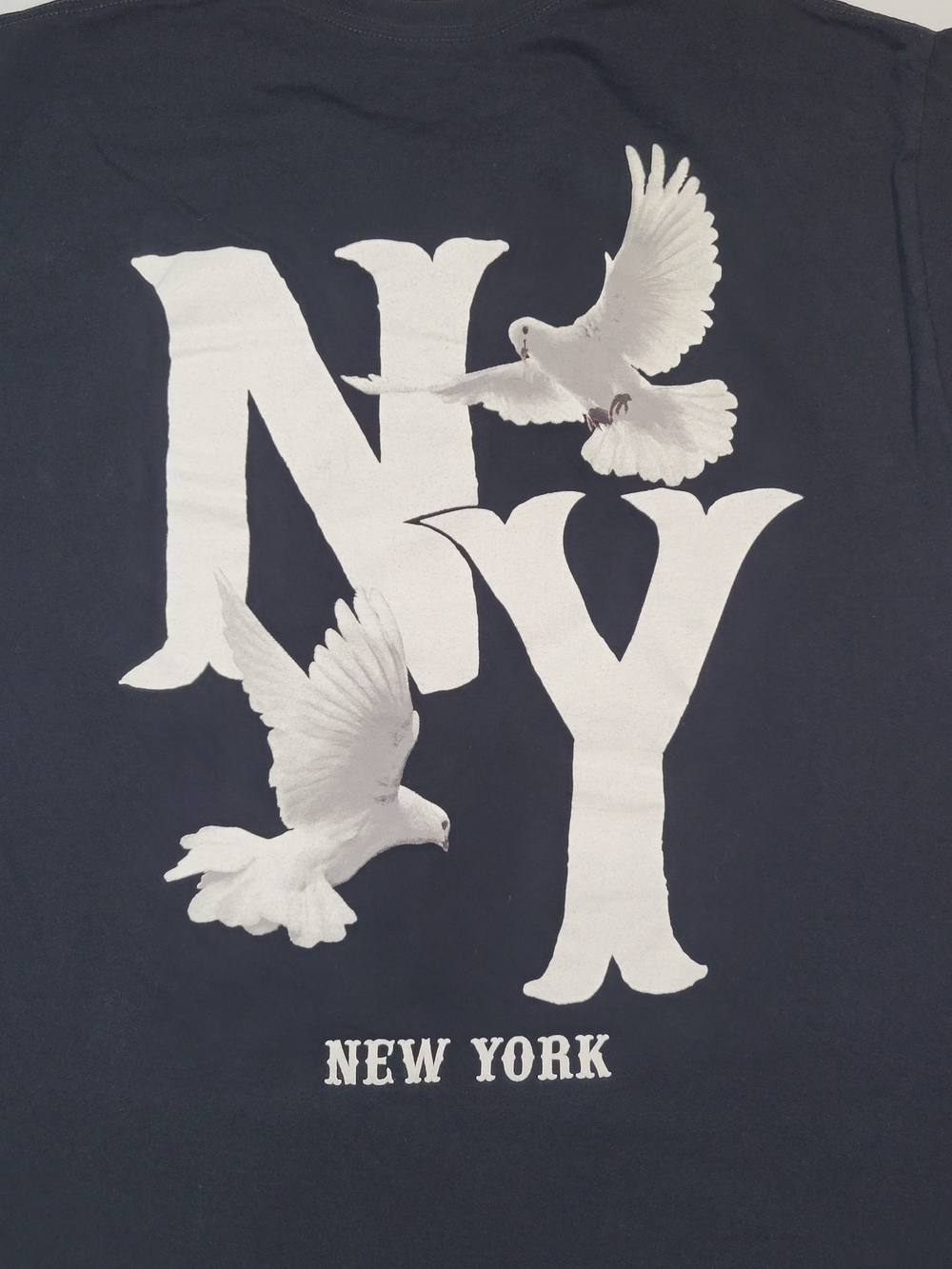 CVLA Mens L Black NY New York Doves Graphic T-Shirt